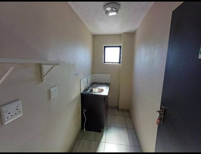 INDUSTRIAL PROPERTY TO RENT IN HENNOPSPARK